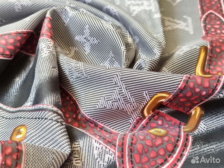Платок серый Шелк Louis Vuitton