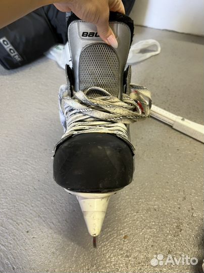 Коньки хоккейные