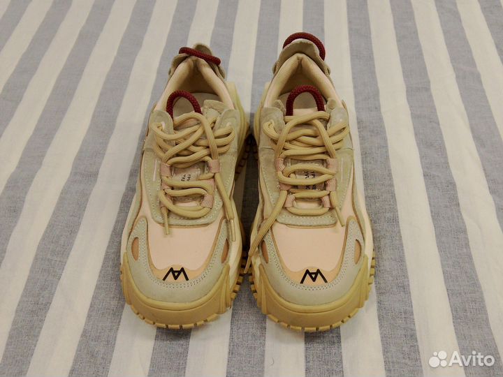 Кроссовки 36 размера на девочку