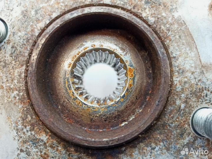 Кулак поворотный передний левый Kia Picanto 51715