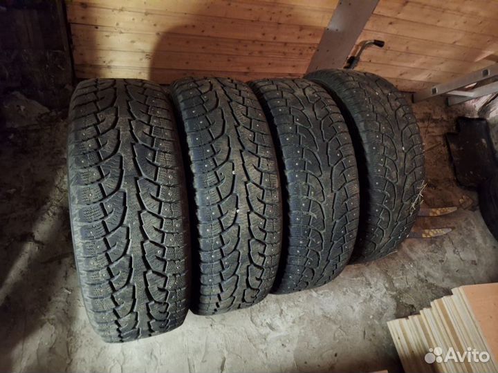 Hankook Winter I'Pike 235/60 R18 107T