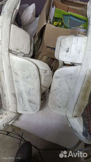 Щитки вратарские