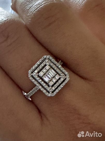 Кольцо с бриллиантами