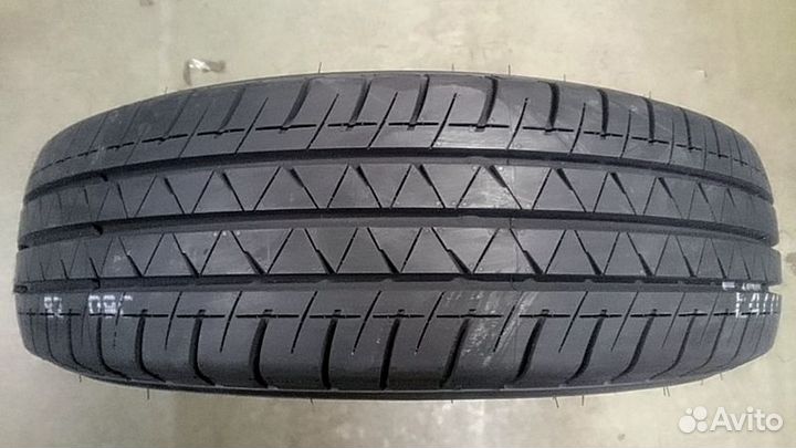 Yokohama BluEarth-Van RY55 225/70 R15 S