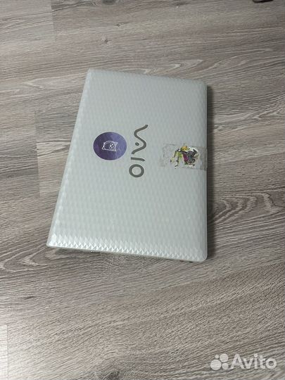 Sony Vaio Core i3 2330M/8 г/256 SSD/Geforce GT410M