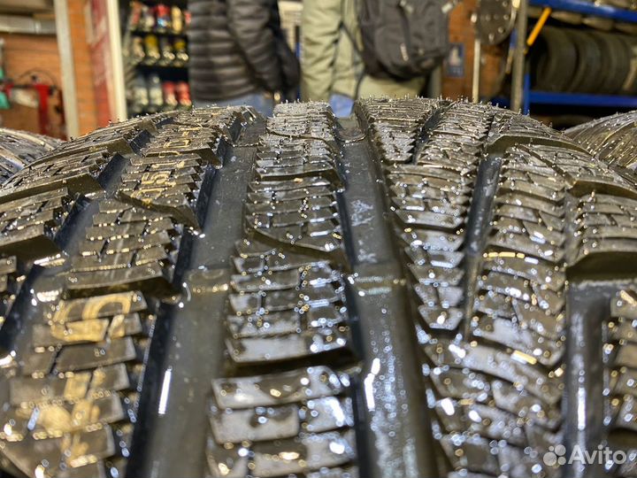 Pirelli Winter Sottozero 240 Serie II 235/45 R18 94V