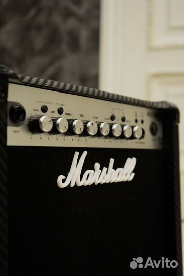 Комбоусилитель Marshall MG15CFX