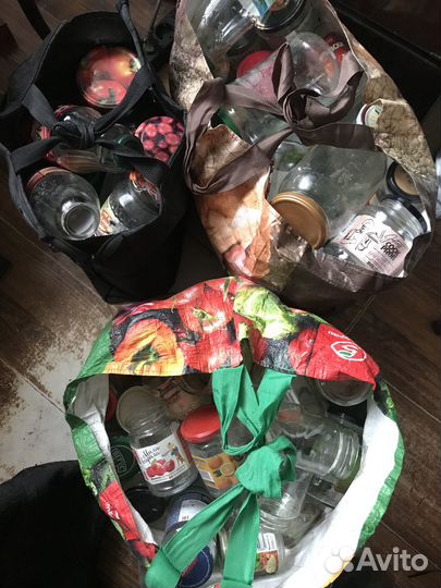 Банки стеклянные 0,3 л ;0,75 л ; 3 литра бесплатно