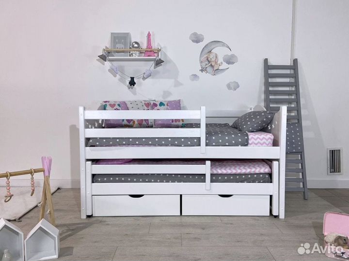 Детская двухъярусная выдвижная кровать