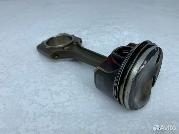 Поршень Volkswagen Jetta 6 1.8 2014