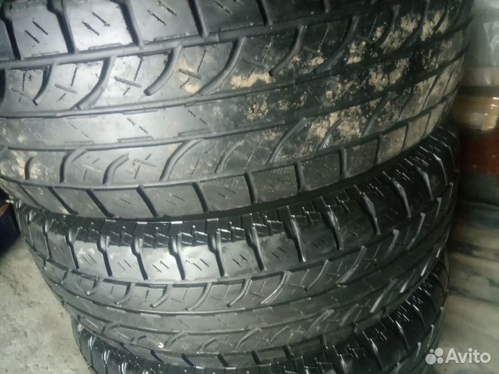 Yokohama Geolandar A/T-S G012 235/70 R16