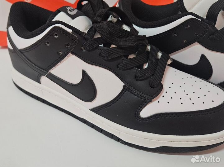 Кроссовки Nike Dank Low Black-White Panda