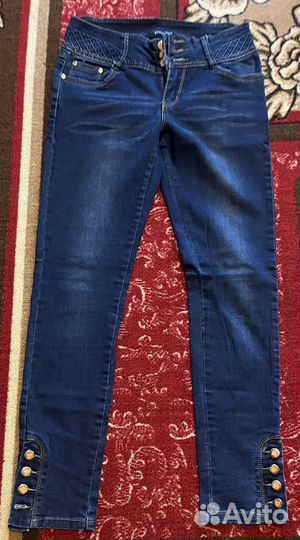 Джинсы женские