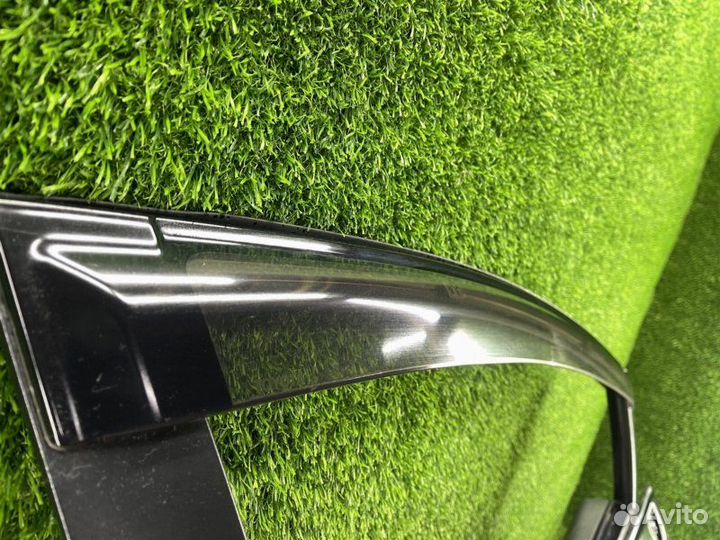 Дверь цвет-202 передняя правая Toyota Prius ZVW30