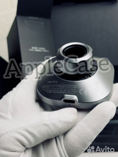 Автомобильный держатель Benks CZ02 Pro MagSafe