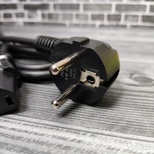 Сетевой кабель для компьютера\мониторая