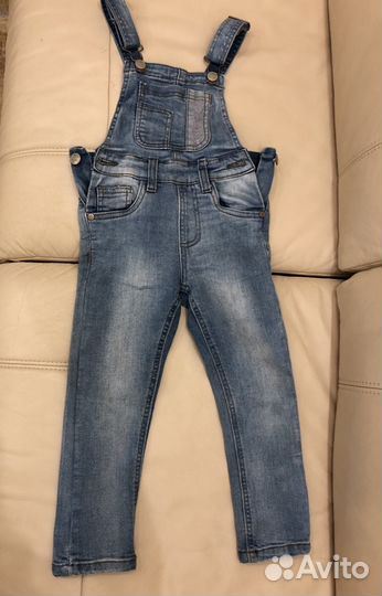 Джинсовый комбинезон для девочки