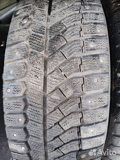 Viatti Bosco Nordico V-523 215/60 R16