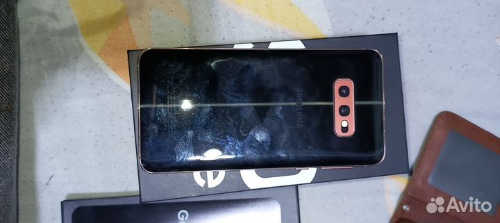 Samsung Galaxy S10e, 8/128 ГБ