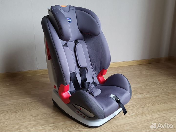 Детское автокресло Chicco YOUniverse Standard 9-36