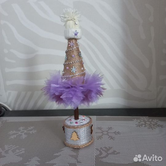 Новогодние декоративные ёлки