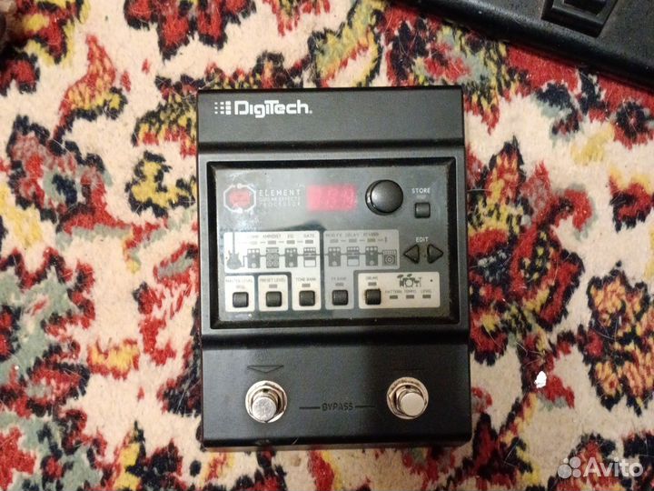 Гитарный процессор digitech element