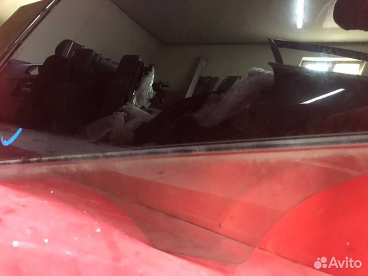 Стекло боковое заднее правое Mercedes-Benz W212