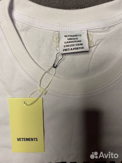 Футболка vetements no social media