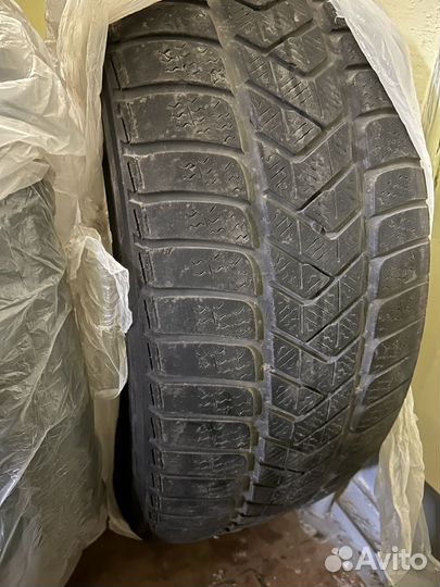 Pirelli Winter Sottozero 245/45 R19 93W