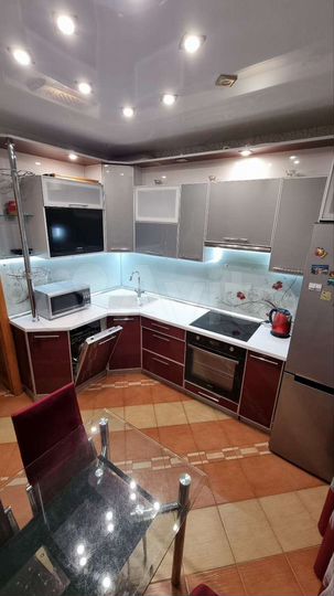 2-к. квартира, 80 м², 2/9 эт.