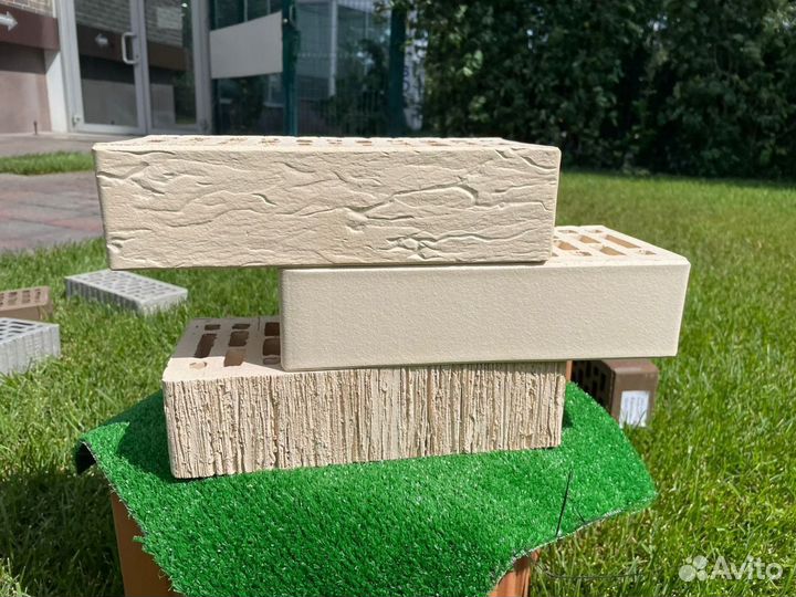 Кирпич керамический бежевый