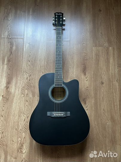 Акустическая гитара