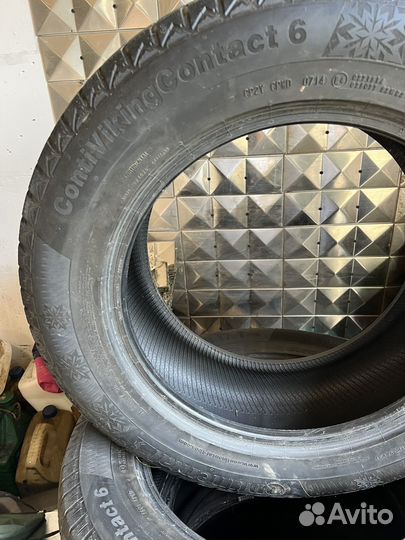 Continental ContiVikingContact 6 225/65 R17