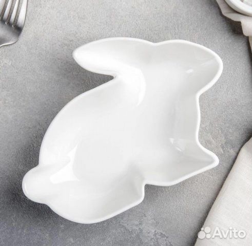 Посуда с кроликами