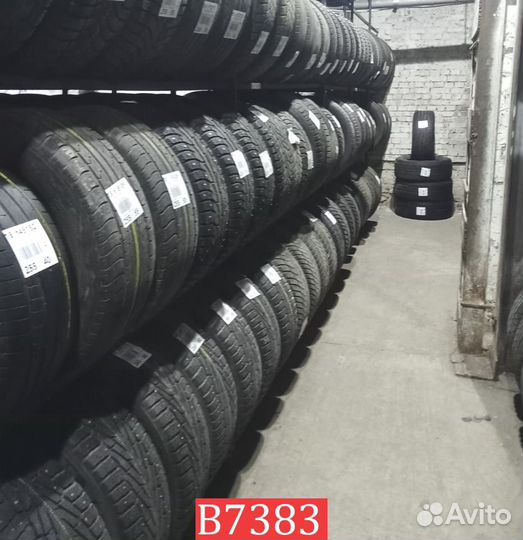 Goodyear Vector 4Seasons 235/55 R17 103N