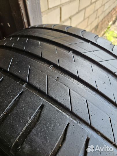 Michelin Pilot Sport 3 295/35 R21