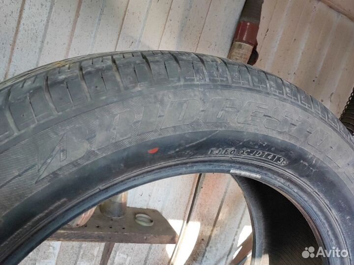 Bridgestone Dueler H/L 33 235/55 R19