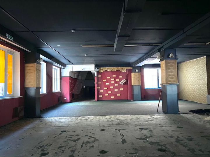 Свободного назначения, 700 м²