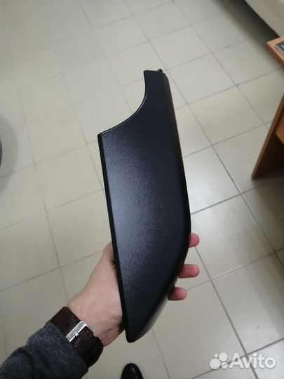 Крышка рейлинга задняя левая Шевролет Нива