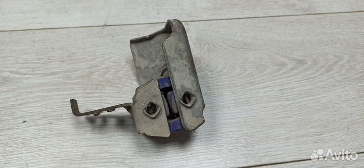 Кронштейн крепление глушителя Renault fluence