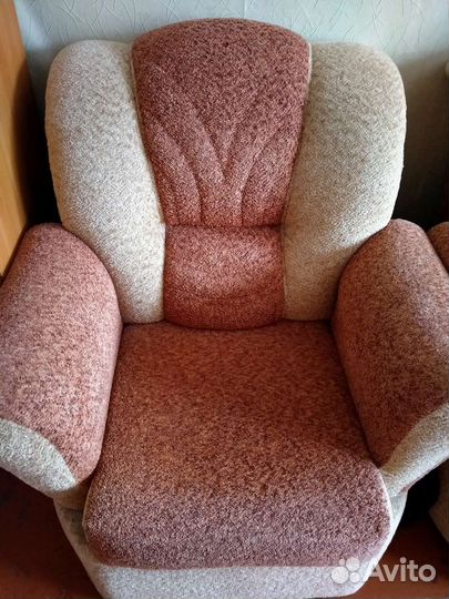 Угловой диван + кресло