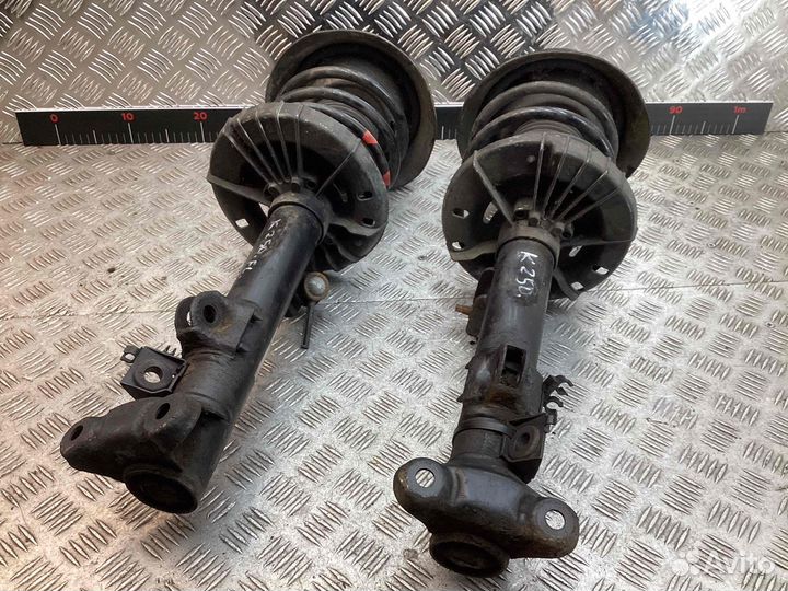 Амортизатор/стойка передняя левая Mercedes-Benz C-Class