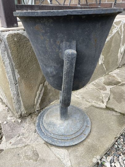 Чугунная урна СССР