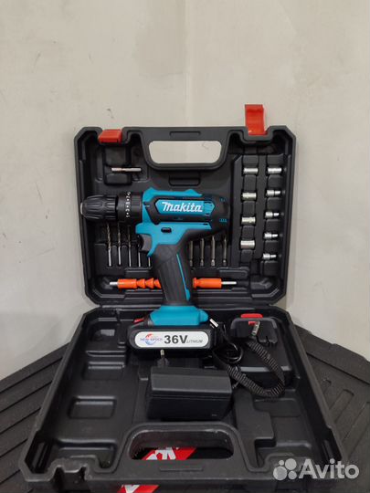 Шуруповерт makita с набором