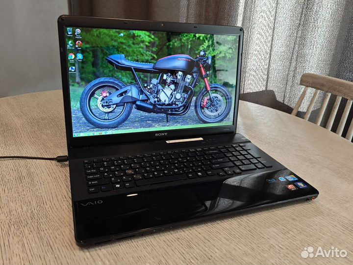 Sony 912 FHD 17 i5 4-ядра 2.4Ghz/4Gb/500Gb/1Gb Чек