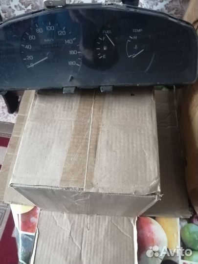 Приборная панель Nissan sunny 92г