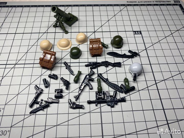 Продам lego оружие Sluban