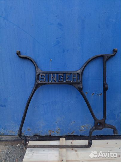 Чугунная креставина (середина)от станины