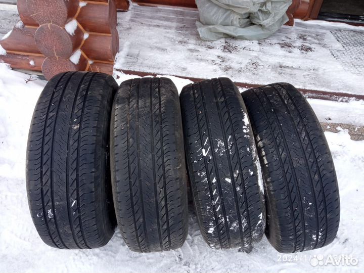 Bridgestone Blizzak LM-30 265/65 R17