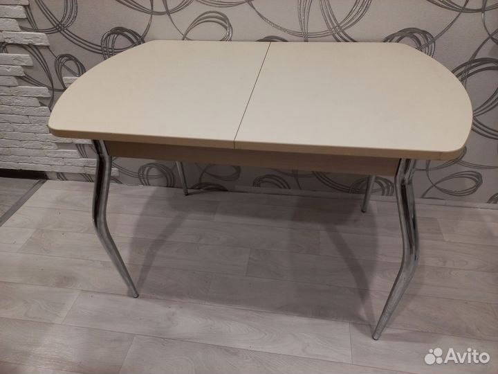 Кухонный/обеденный стол раскладной